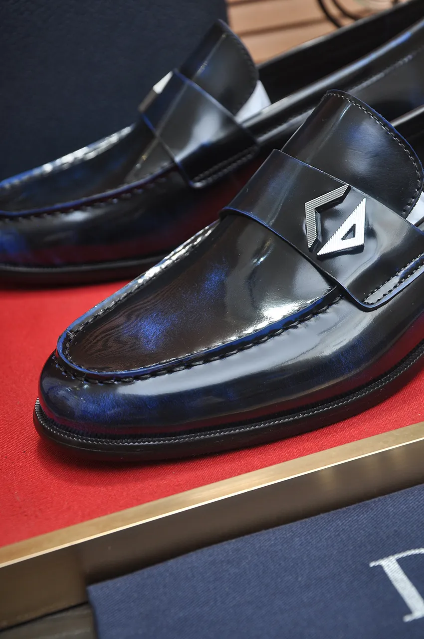 Men's shoes 💰580💶[Dior] (water-dyed cowhide lining) Dior original 1:1 high-quality factory, imported original materials, imported raw cowhide, water-dyed cowhide lining, original TPU outsole, code number: 39-44 (45 customized)